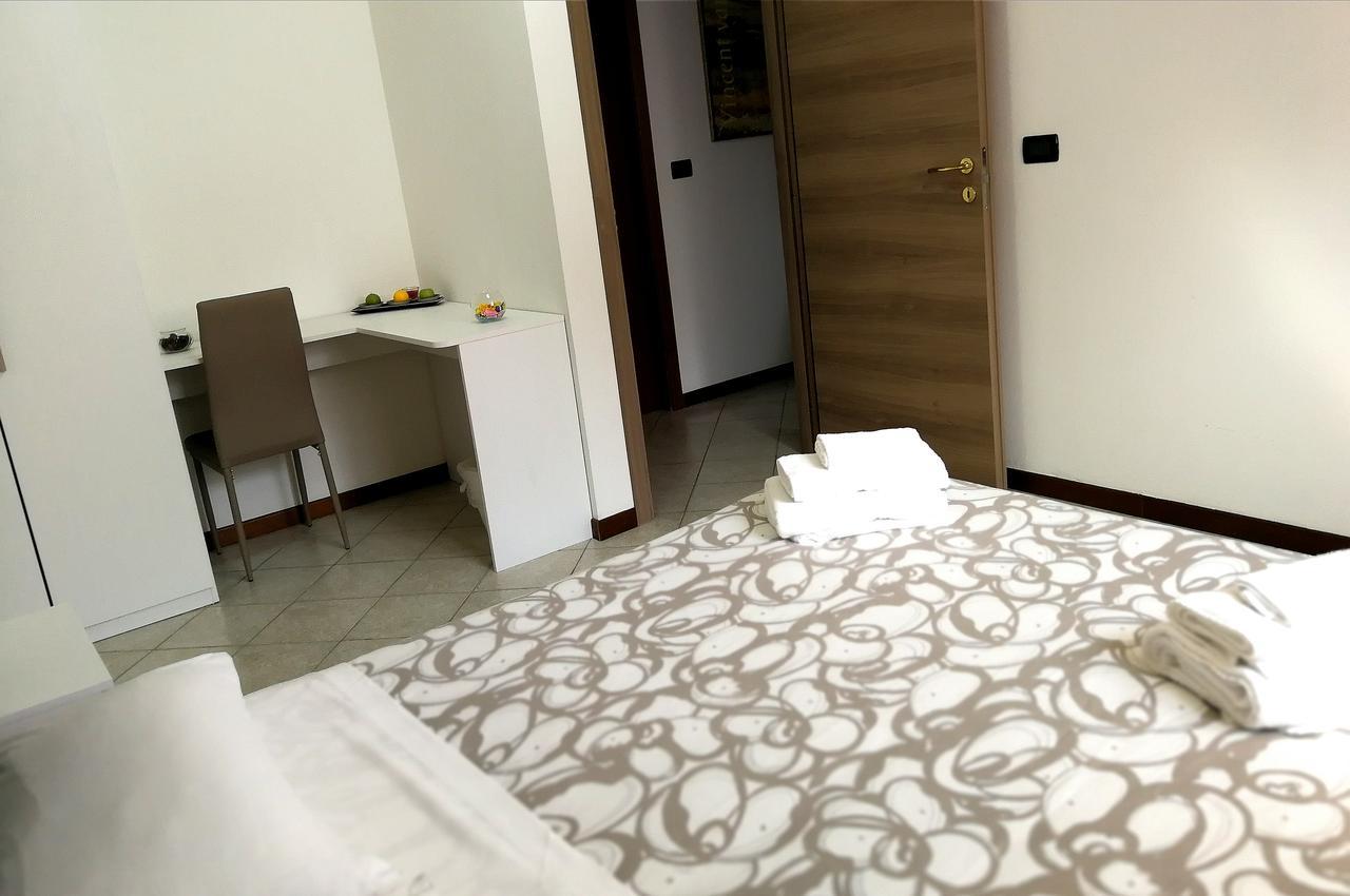 Il Gelsomino Aparthotel Cantu Exterior photo